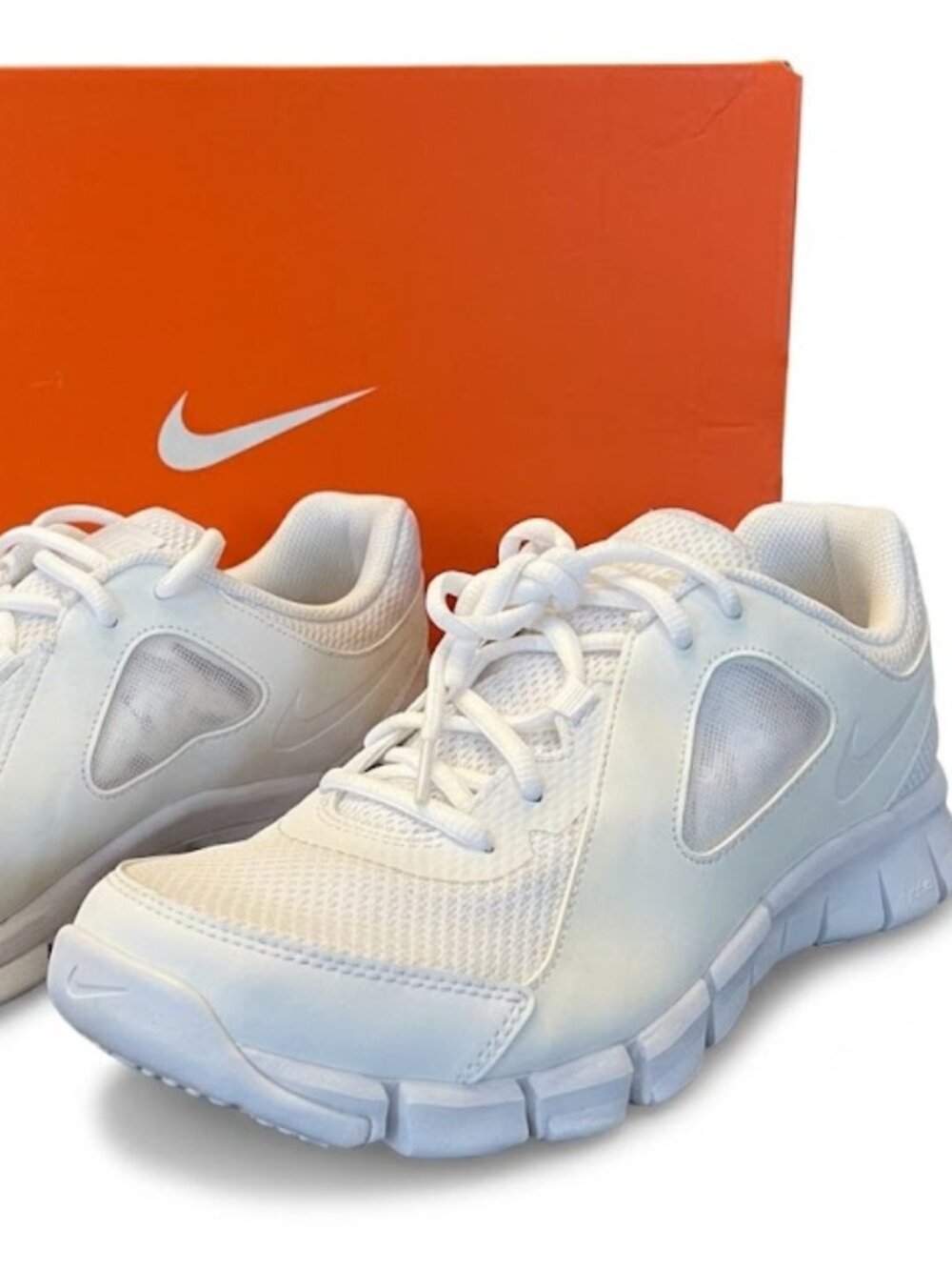NIB Nike Flex Show TR 2 Women’s Size 8.5 All White Running Shoes